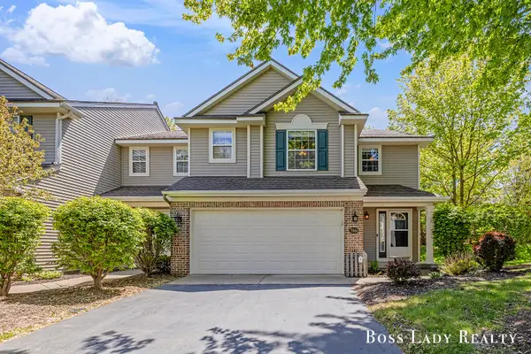3960 Old Elm Drive SE, Kentwood, MI 49512