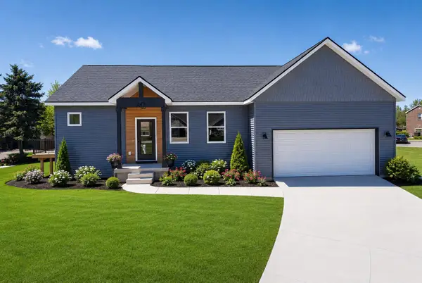 243 W Gardner Street, Sparta, MI 49345