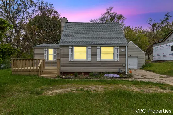 3205 Charlesgate Avenue SW, Wyoming, MI 49509