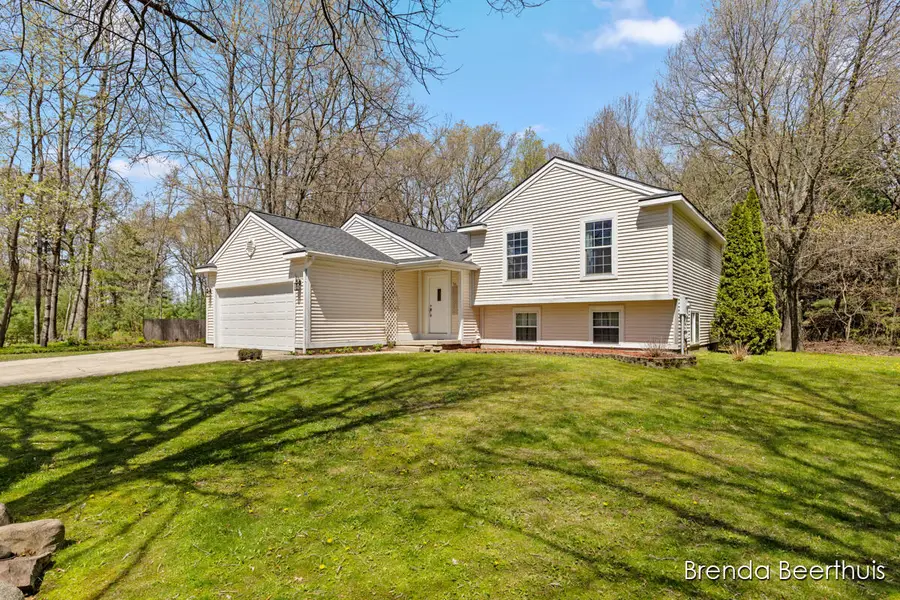 10950 Debbie Drive, Greenville, MI 48838 - #2