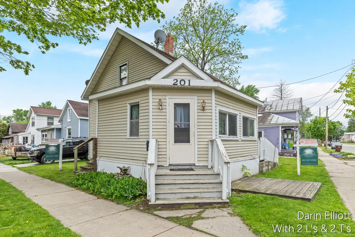 201 S Jefferson Street, Ionia, MI 48846 - #1
