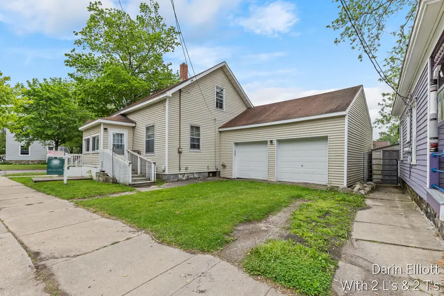 201 S Jefferson Street, Ionia, MI 48846 - #2