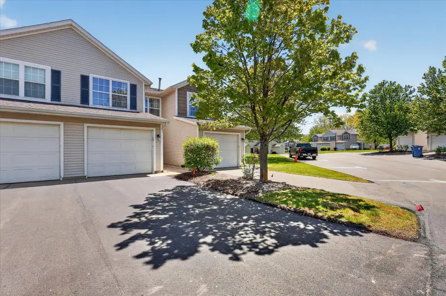 1790 Grand Court NE Building: 1790 Unit: 35, Grand Rapids, MI 49525 - #2