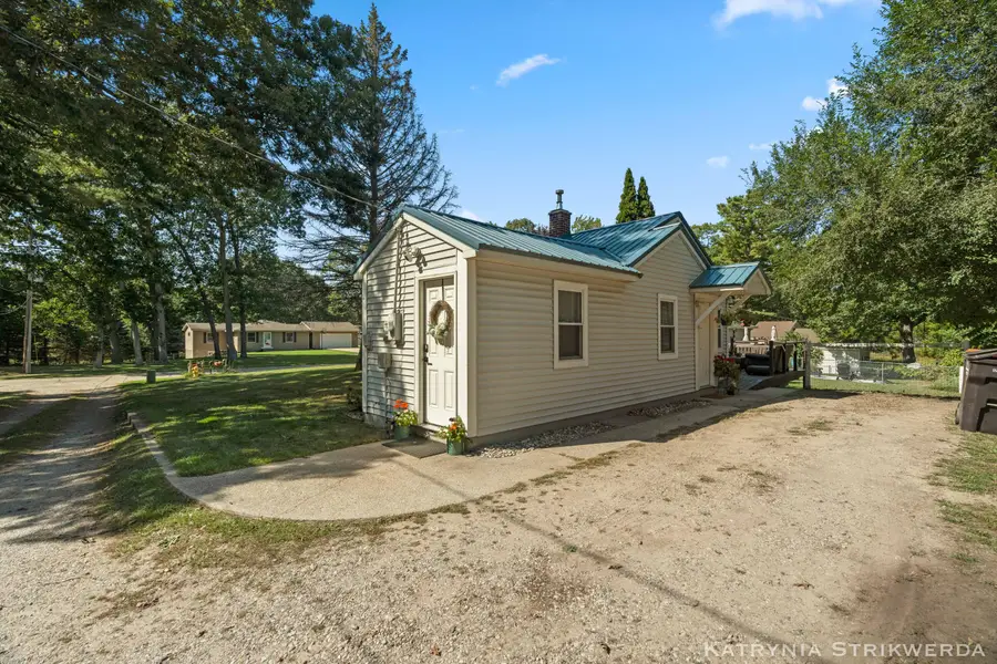 14758 152nd Avenue, Grand Haven, MI 49417 - #2
