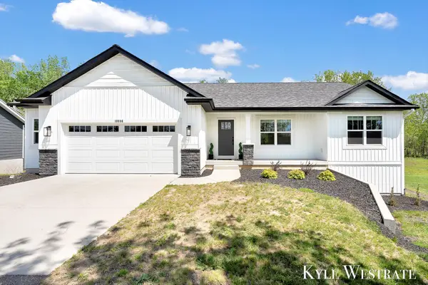 10886 Douglas Drive, Allendale, MI 49401