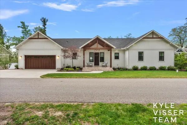 5109 E Manitou Way, Newaygo, MI 49337