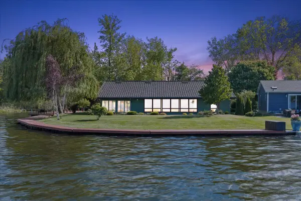 4335 Harmony Drive, Shelbyville, MI 49344