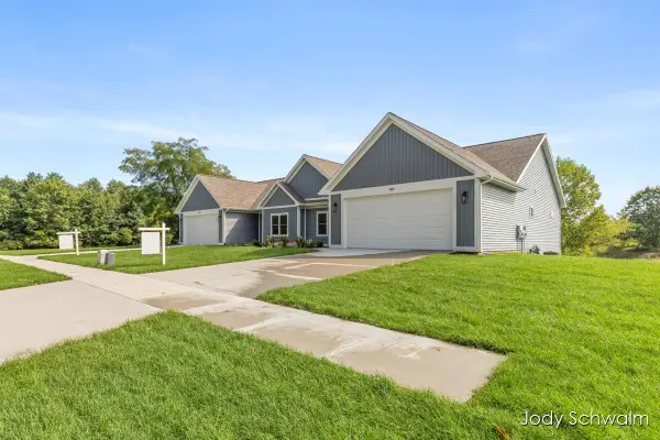 748 Noble Drive, Belding, MI 48809