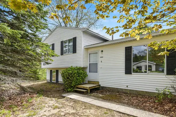 3880 Whispering Oaks Drive, Unknown, MI 49696