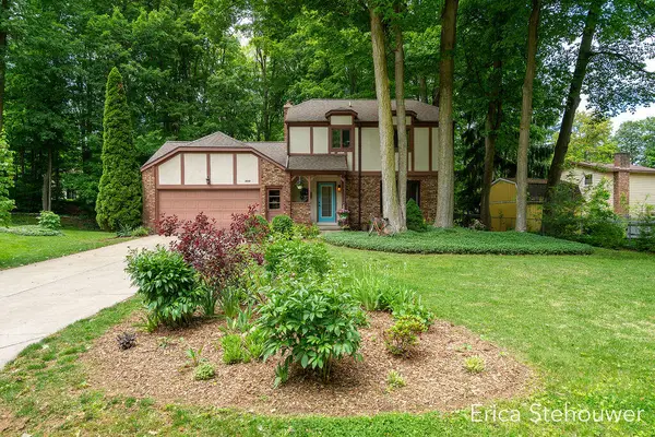 8659 Ridgecrest Court SW, ByronCenter, MI 49315