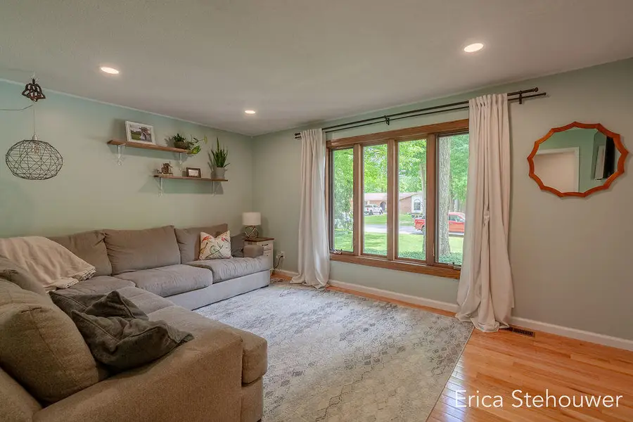 8659 Ridgecrest Court SW, Byron Center, MI 49315 - #3