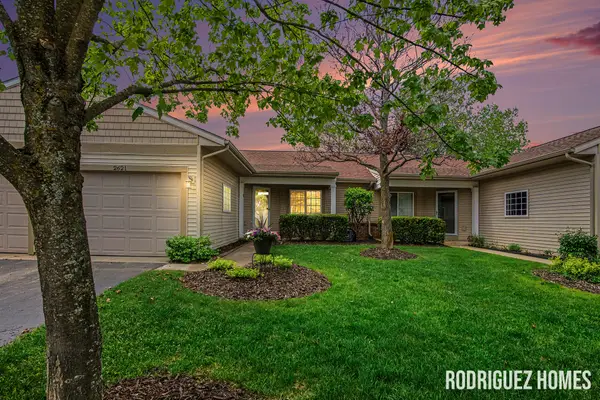 2621 Cascade Place Drive SE, GrandRapids, MI 49546