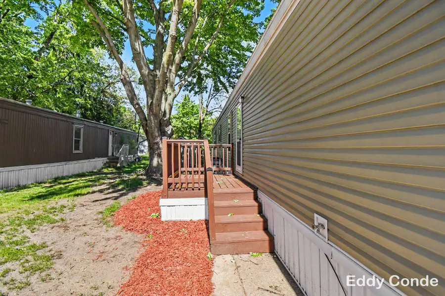 4872 Pamela Avenue SE, Kentwood, MI 49548 - #3