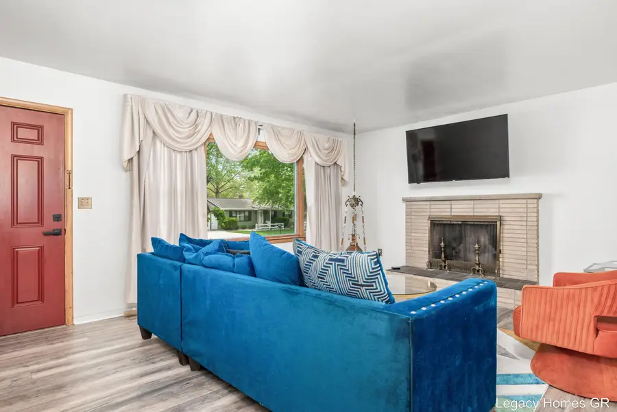 2757 Vassar Drive SE, Grand Rapids, MI 49506 - #2