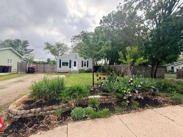3233 Wayburn Avenue SW, Grandville, MI 49418
