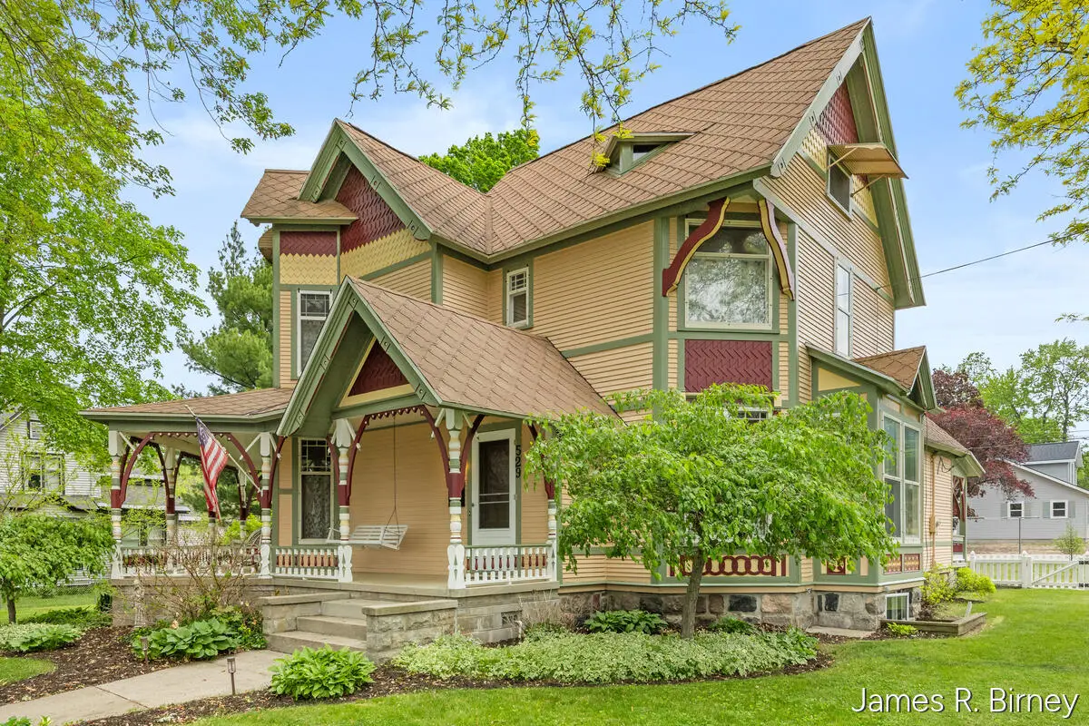 529 Avery Street, Lowell, MI 49331 - #1