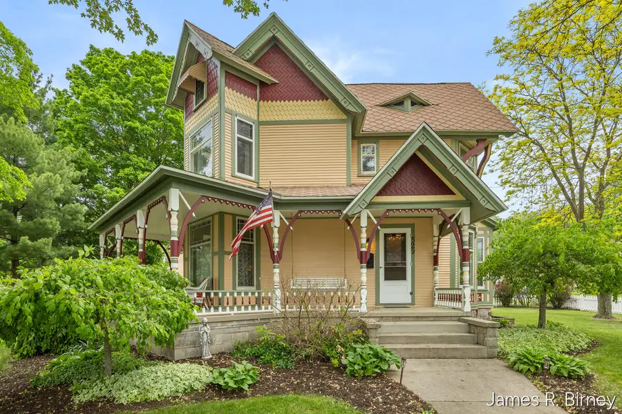 529 Avery Street, Lowell, MI 49331 - #2