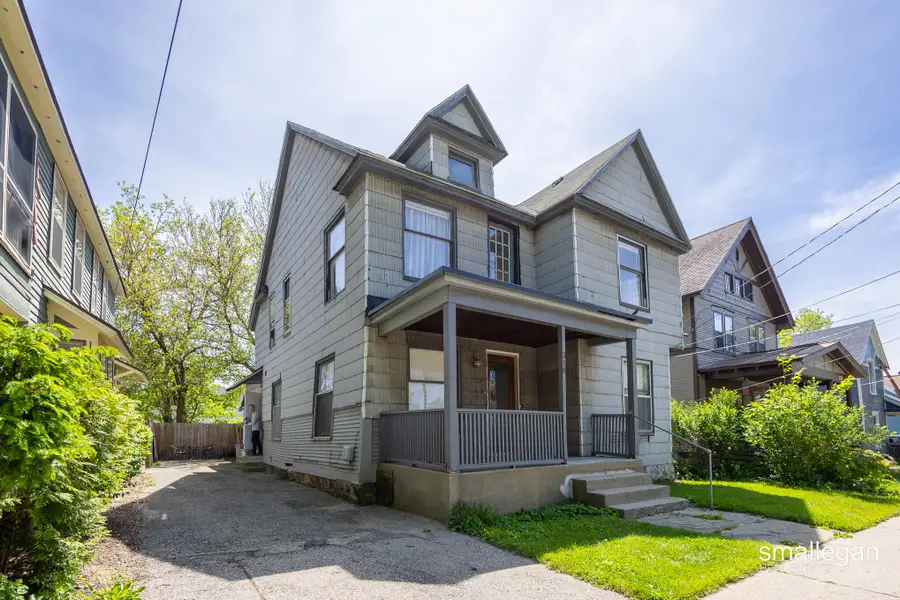 318 Diamond Avenue NE, Grand Rapids, MI 49503 - #2