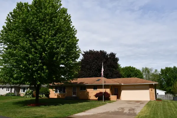 6404 Ardmore Avenue, Jenison, MI 49428