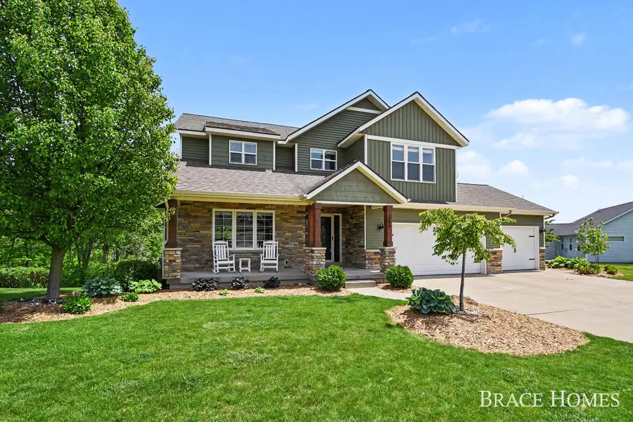156 Hightower Drive NE, Rockford, MI 49341 - #2