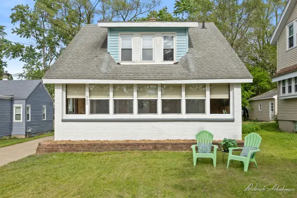 1520 Silver Creek Avenue SE, GrandRapids, MI 49507