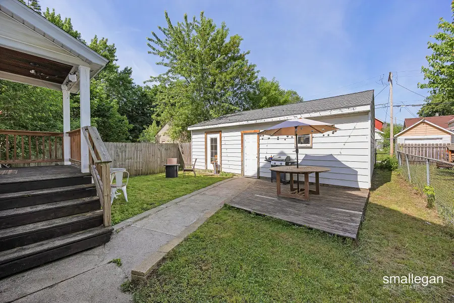 1321 Davis Avenue NW, Grand Rapids, MI 49504 - #2