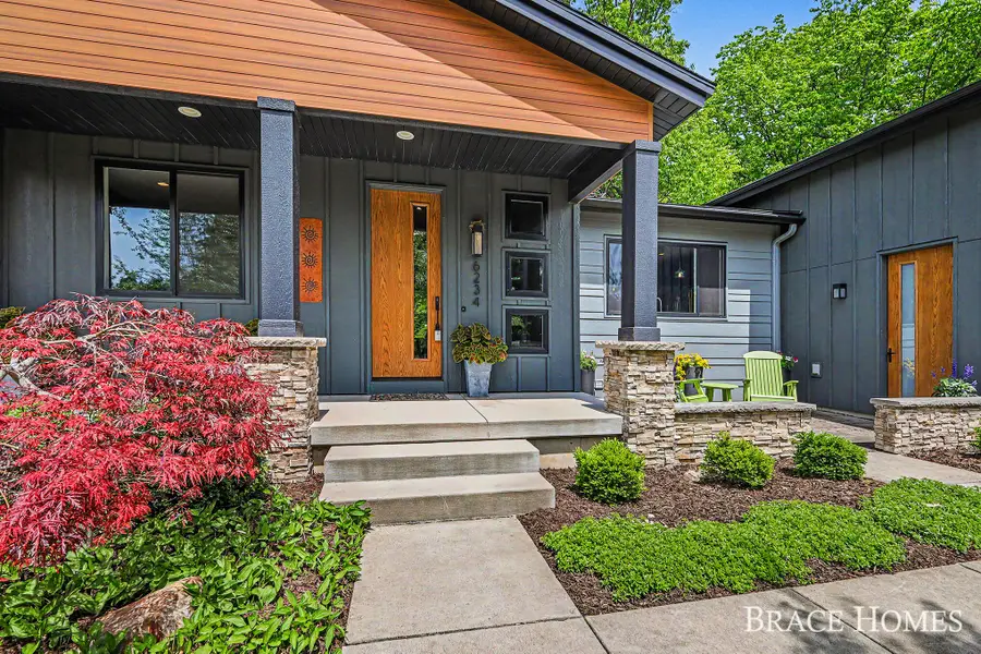 6234 Hall Street SE, Grand Rapids, MI 49546 - #2