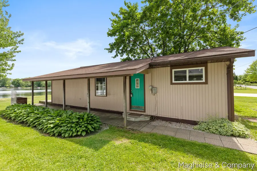 9048 Loveless Drive NE, Rockford, MI 49341 - #2