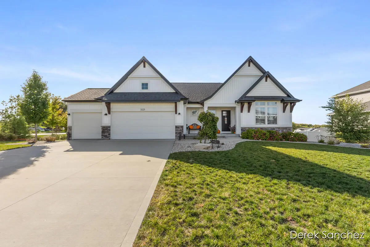 3221 Rocaway Drive, Hudsonville, MI 49426 - #1