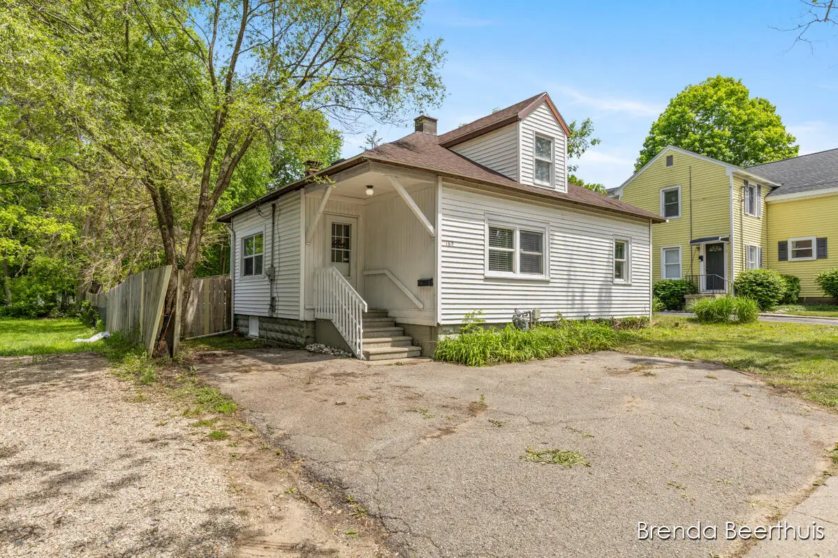 165 E Division Street NE, Rockford, MI 49341 - #1
