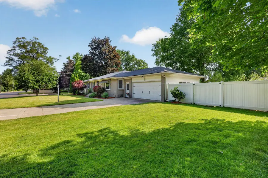 6990 Madison Avenue SE, Grand Rapids, MI 49548 - #2