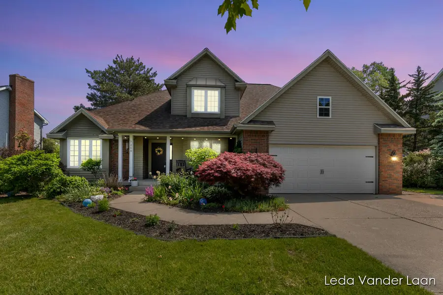 7250 Loma Linda Drive NE, Rockford, MI 49341 - #2