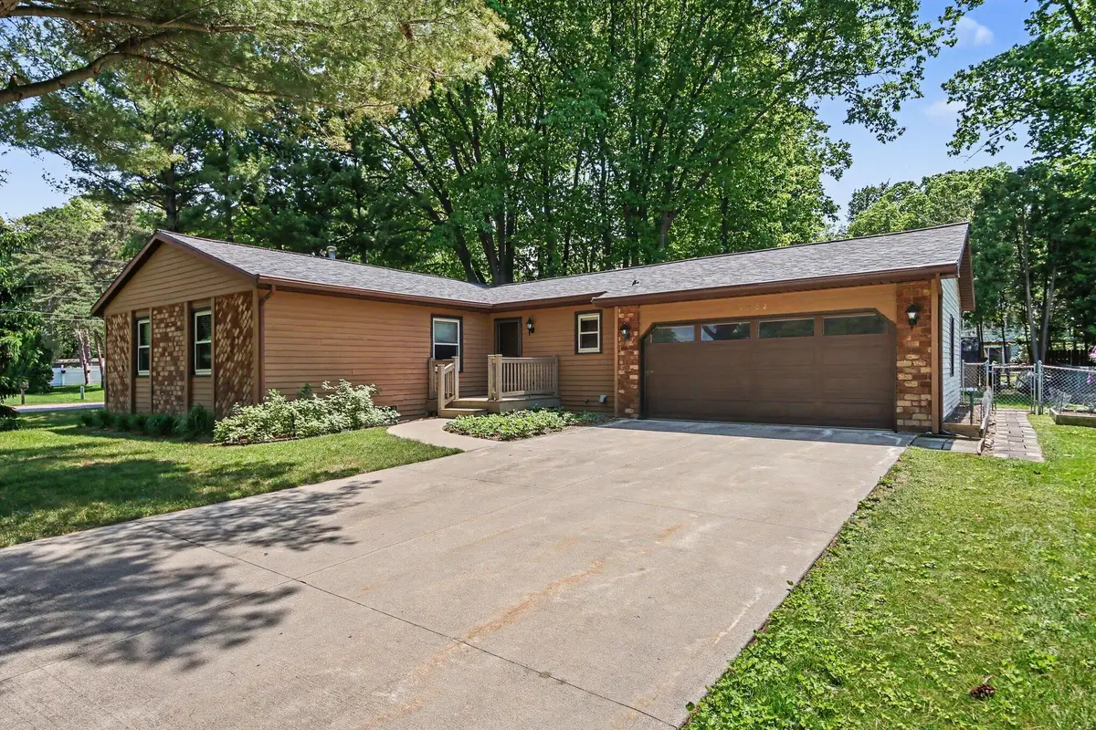 4102 Meadowfield Street, Hudsonville, MI 49426 - #1
