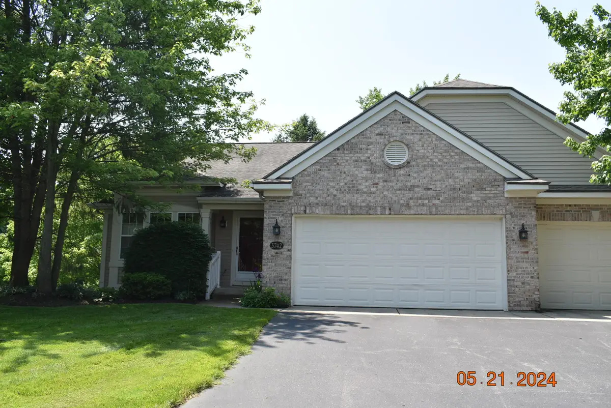 3742 Old Elm Drive SE Building: 7 Unit: 25, Grand Rapids, MI 49512 - #1