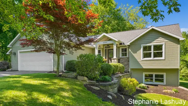 3599 11 Mile Road NE, Rockford, MI 49341