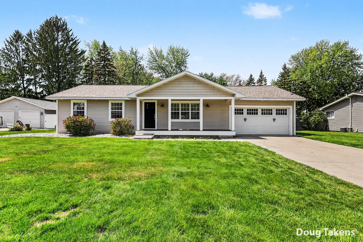 7439 Eastlane Avenue, Jenison, MI 49428 - #1