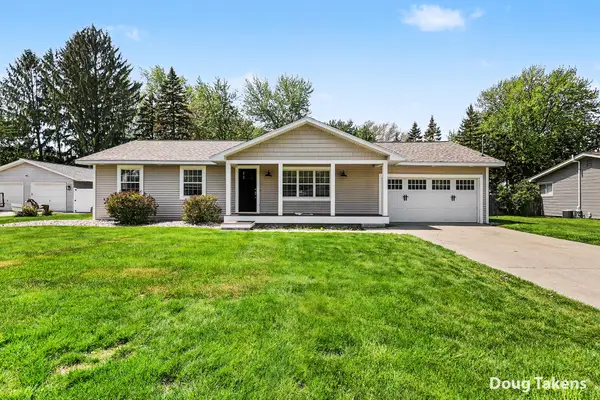 7439 Eastlane Avenue, Jenison, MI 49428