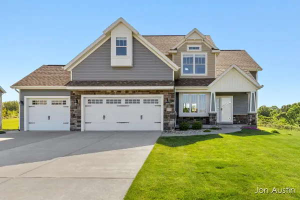 8637 Petoskey Street, Kalamazoo, MI 49009