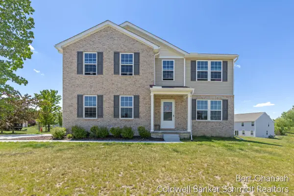 8376 N Oaks Court, GrandBlanc, MI 48439
