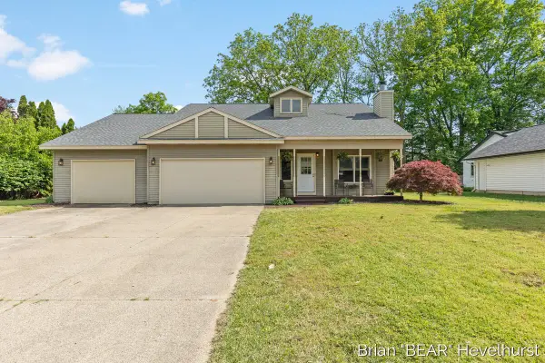 3026 Creek Ridge Drive, Hudsonville, MI 49426