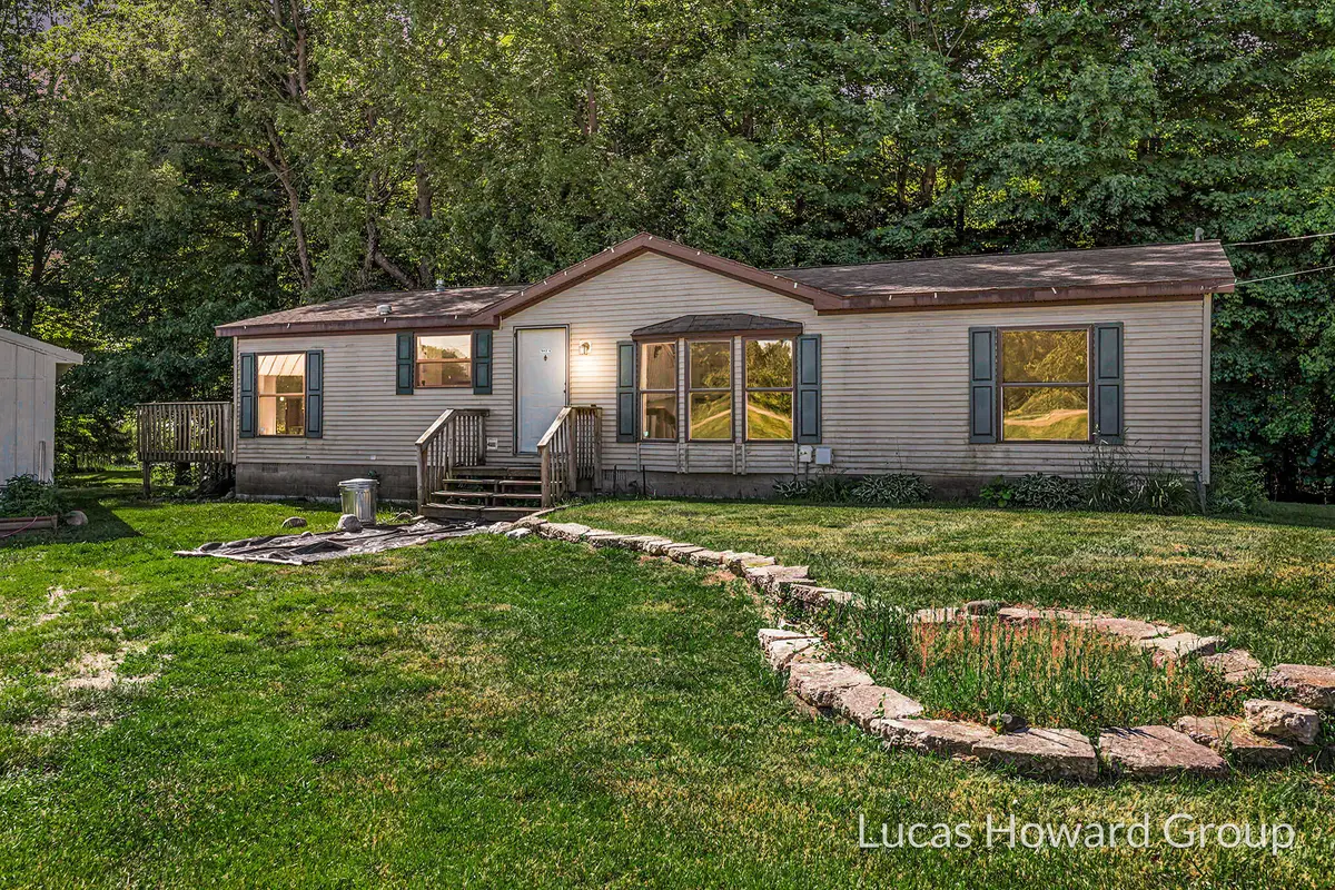 6088 W 1 Mile Road, Hesperia, MI 49421 - #1