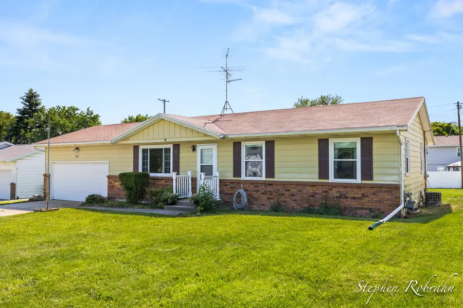 1901 Rowland Avenue SE, Kentwood, MI 49546 - #3