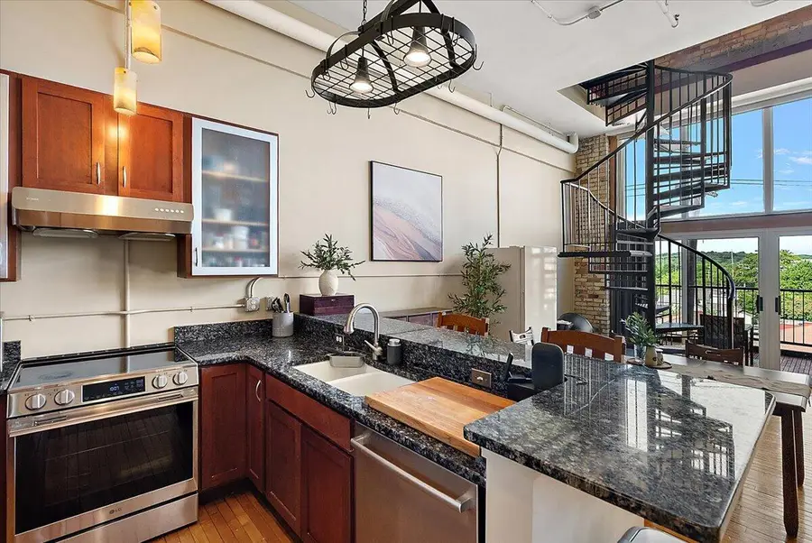600 Broadway Avenue NW Unit: 423, Grand Rapids, MI 49504 - #3