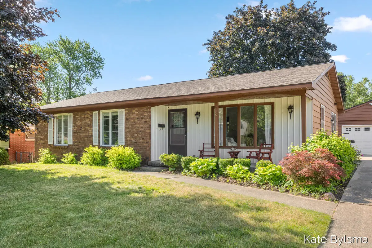 718 3 Mile Road NE, Grand Rapids, MI 49505 - #1