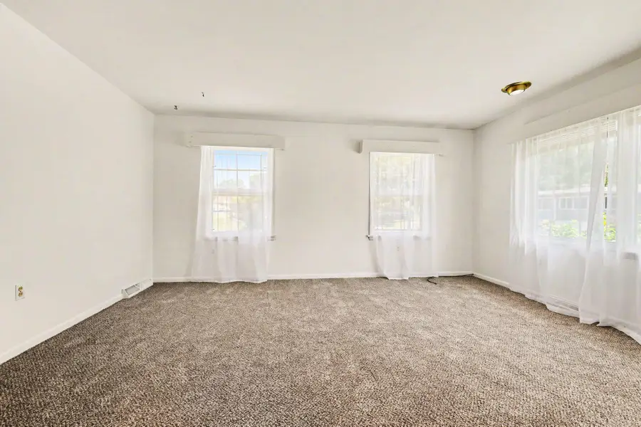 312 Cedar Street, Wayland, MI 49348 - #3