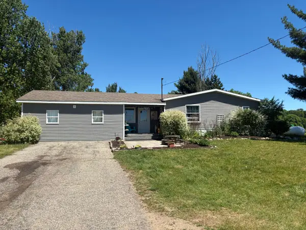 1901 18 Mile Road, KentCity, MI 49330