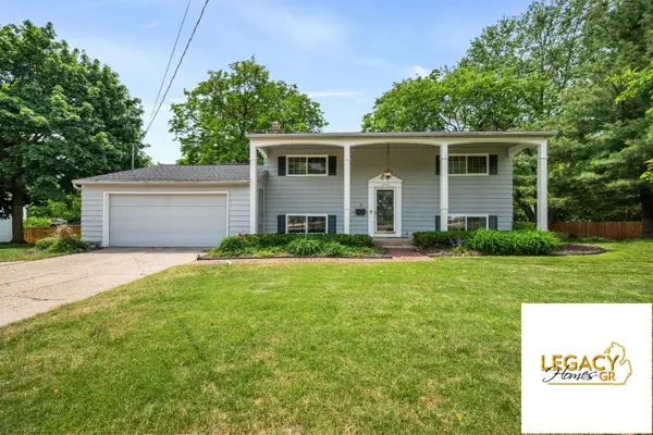 1646 Rose Parkway SE, GrandRapids, MI 49506