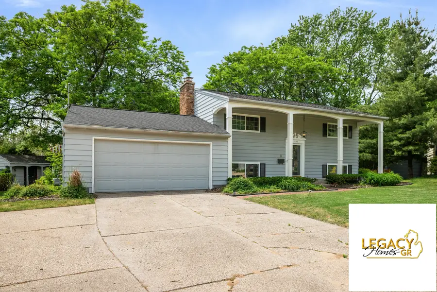 1646 Rose Parkway SE, Grand Rapids, MI 49506 - #3
