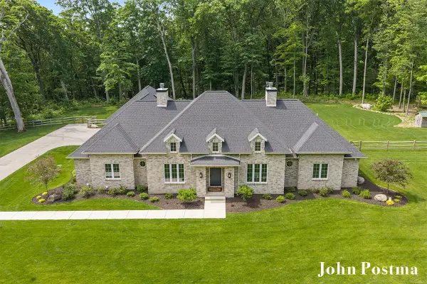 1565 Alden Nash Avenue NE, Lowell, MI 49331