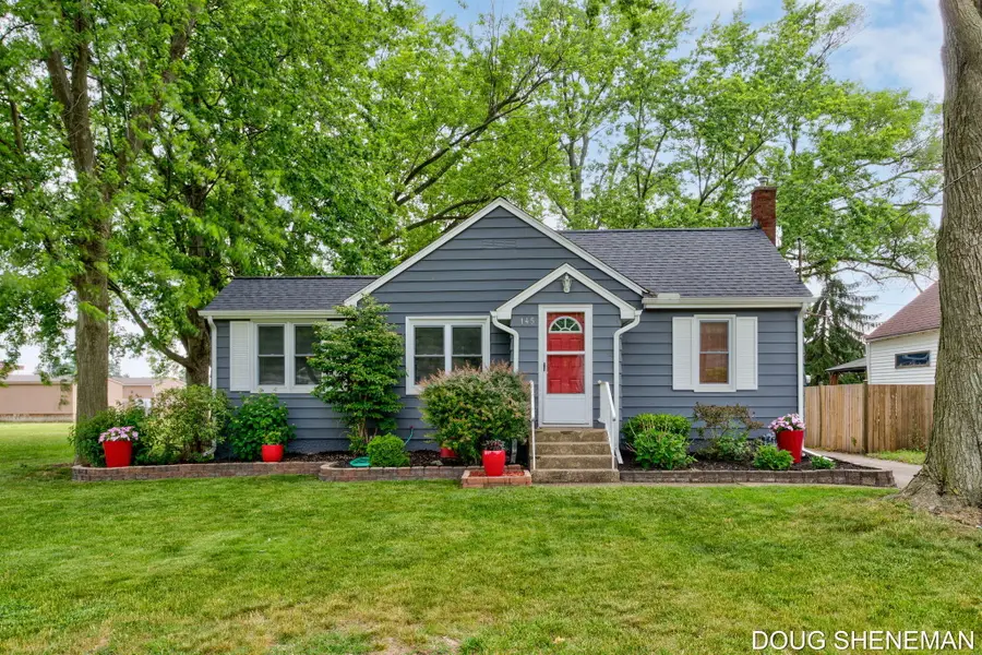 145 W Roosevelt Avenue, Zeeland, MI 49464 - #3